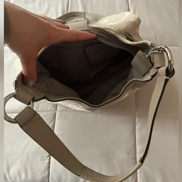 Coach Soho Optic Lynn Shoulder Bag Hobo - Picture 4 of 16